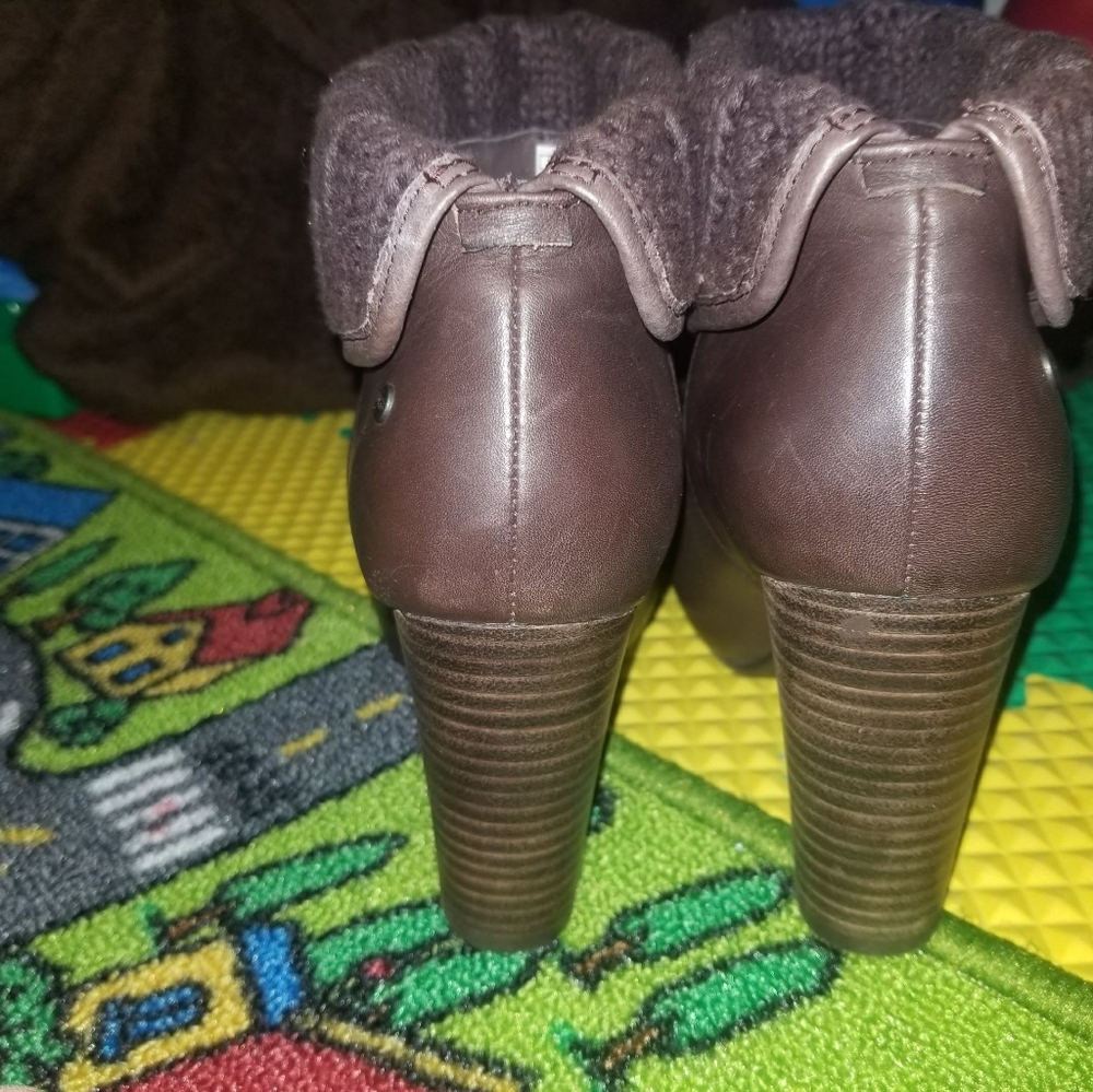 Boots - Picture 2 of 4